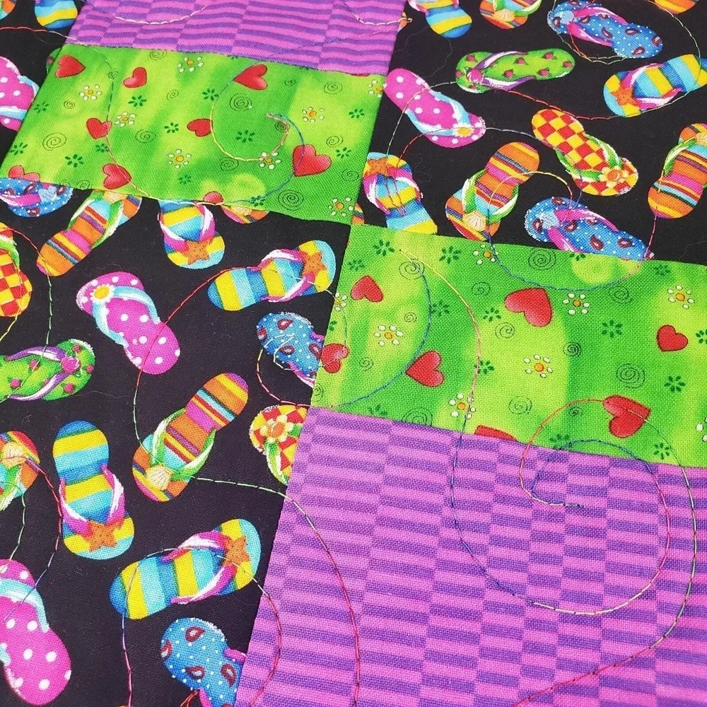 Long Arm Quilted Summer Sandals Table Runner Colorful Flip Flops 36.5